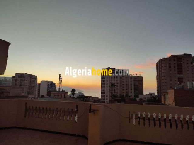 Vente villa actée R+2 avec vue sur mer à Bel air Oran Algérie
