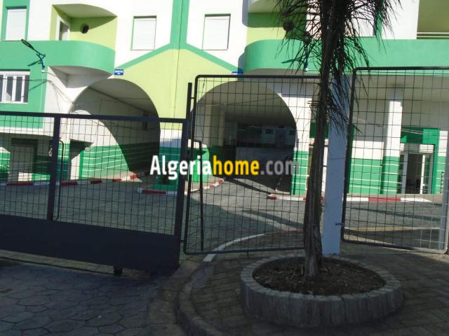 Un appartement F3 a akbou wilaya de Béjaïa à vendre